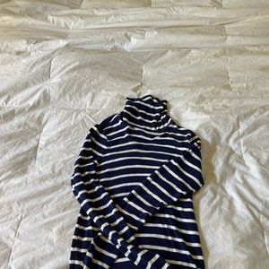 Blue stripped turtle neck long sleeve